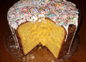 Casatiello sì, ma quello dolce e colorato