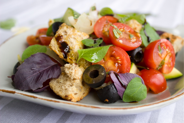 Aperitivo vegano: sfizi e creatività in versione green