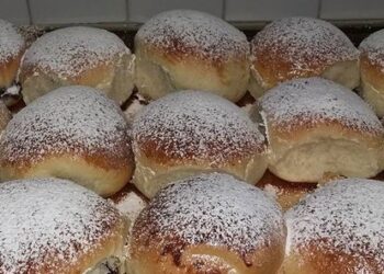 Brioche semplici, profumate e fragranti