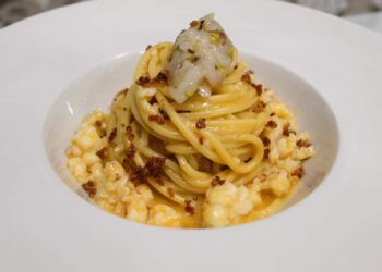 La carbonara di gamberi dello chef Restivo