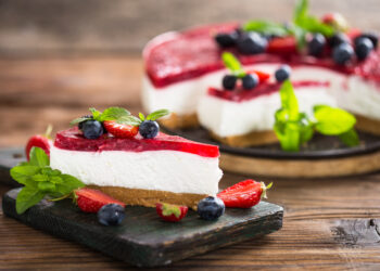 Cheesecake fredda ai frutti di bosco