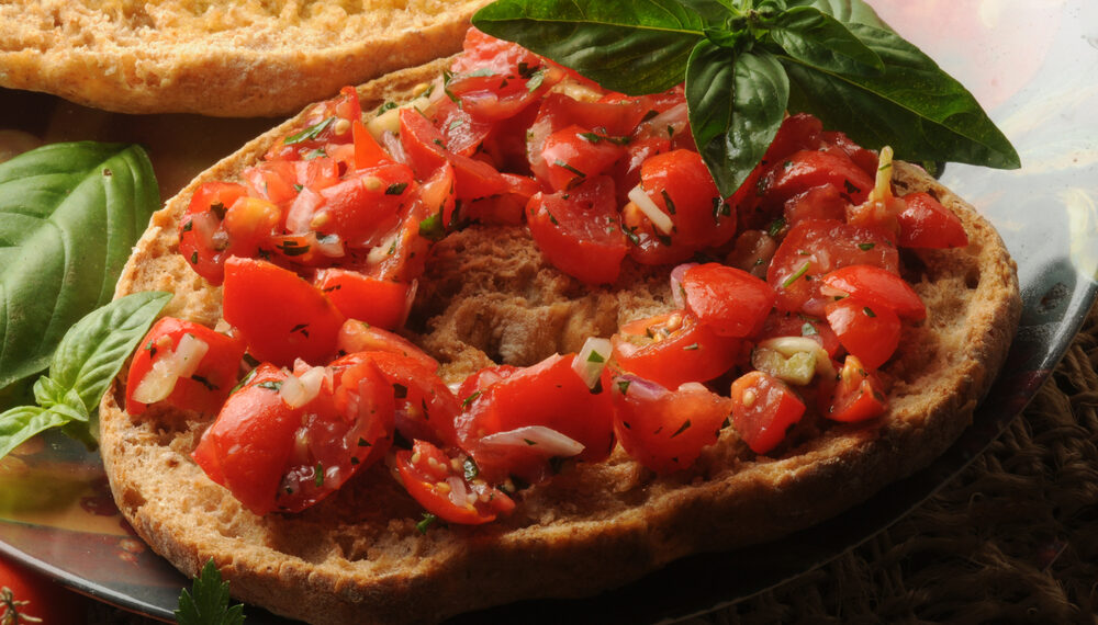 Fresella o Frisella: la regina delle tavole estive