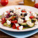 Insalata greca, il gusto inconfondibile dell’estate