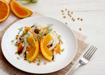 Insalata di finocchi e arance, un sapore Mediterraneo