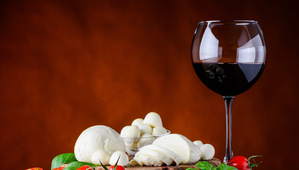 La mozzarella di bufala Dop va alla ricerca del suo vino