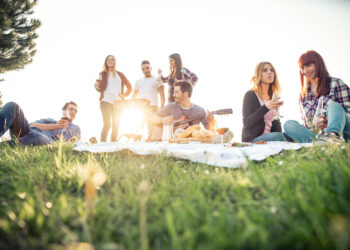 Pic nic estivi, cosa mettere nel cestino del pranzo