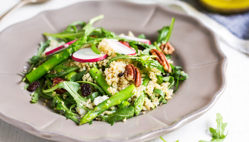 Insalata di quinoa, una valida alternativa a riso, orzo e farro