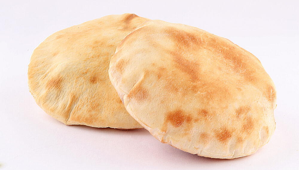 Il pane arabo, una deliziosa tasca da farcire in mille modi