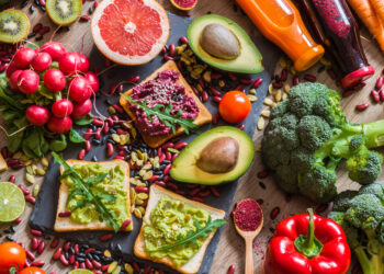 La dieta vegana aiuta a ridurre il colesterolo e il rischio di diabete