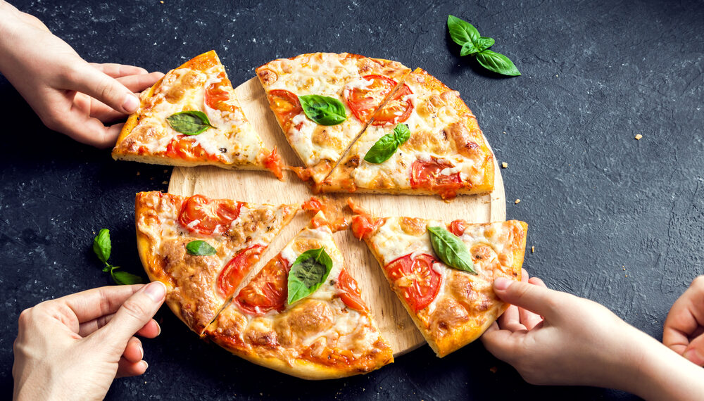 E’ la pizza la più amata (dalle tasche) degli italiani