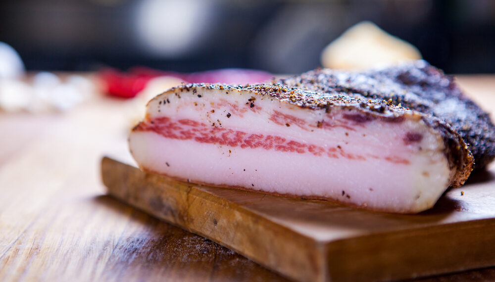 Il guanciale è un prodotto diverso da pancetta e bacon