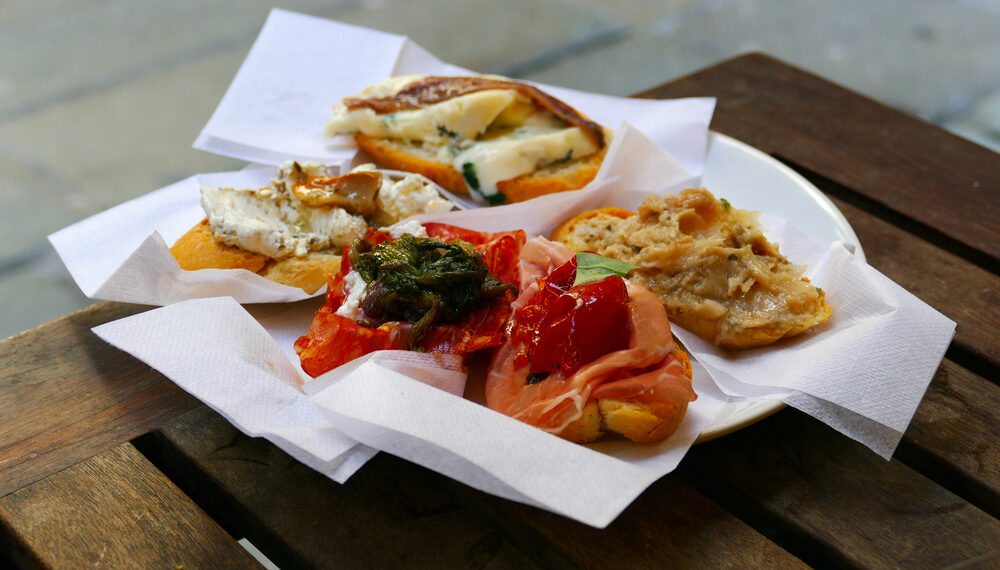 A Venezia non puoi non assaggiare i tipici cicchetti