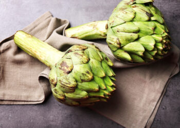 Gambi di carciofi ottimi in cucina: facciamo la frittata