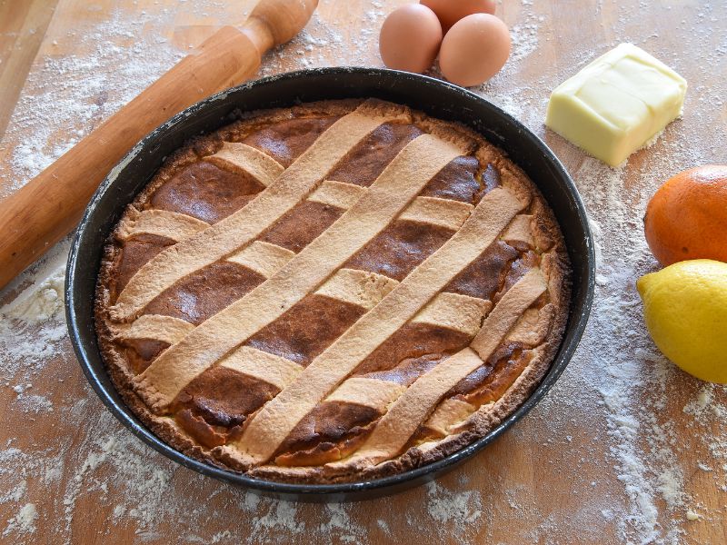 La pastiera napoletana con crema pasticcera: la ricetta della variante del dolce pasquale