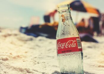 Coca Cola: 138 anni di storia, segreti e innovazione