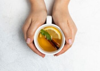 Le tisane ci rilassano e sono nostre alleate contro il colesterolo