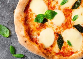 Sul Monte Bianco la pizza napoletana più alta d'Europa