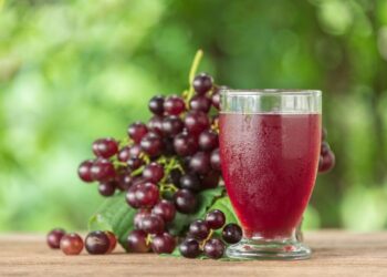 Prepariamo a casa bevande idratanti per combattere il caldo