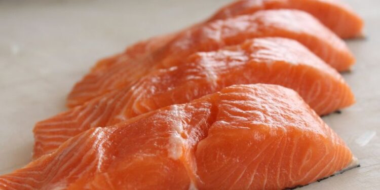 Salmone norvegese: nuova star della tavola italiana