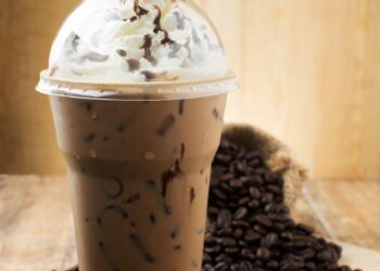 Crema di caffè: il dolce al cucchiaio dell'estate