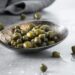 Il fascino dei capperi in cucina: usi e ricette