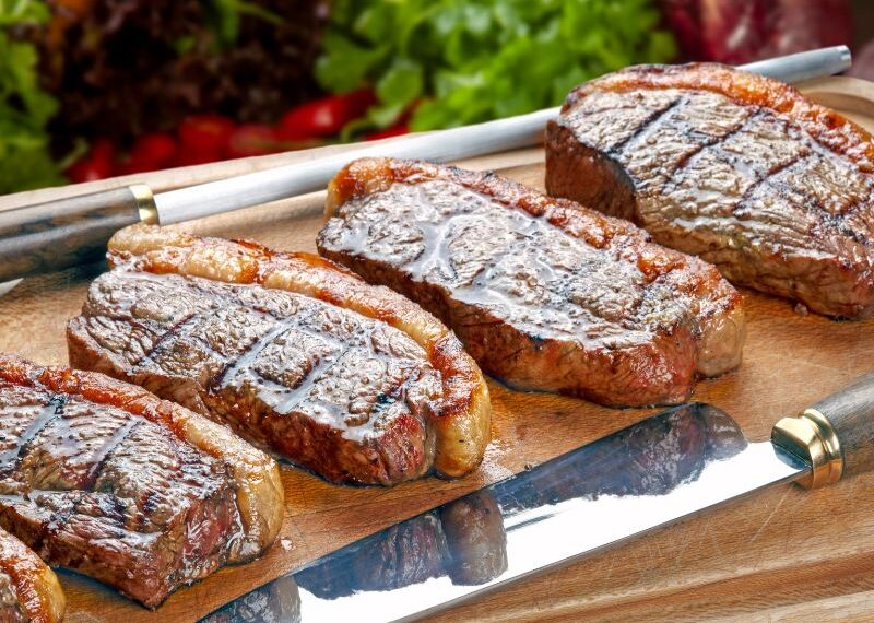 Bistecca alla fiorentina: la ricetta perfetta da fare a casa