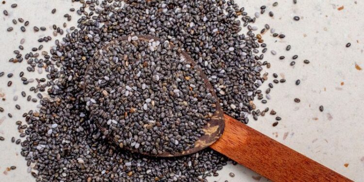 Semi di chia in cucina: usi, benefici e idee per gustarli al meglio