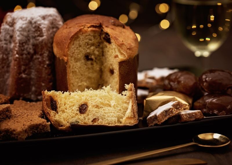 Rincari in arrivo per i tipici dolci natalizi