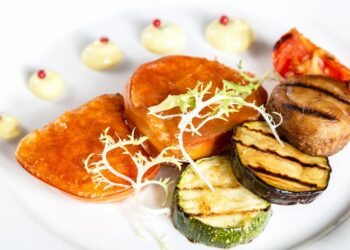 Hai vegetariani a tavola e non sai cosa preparare? Te lo diciamo noi